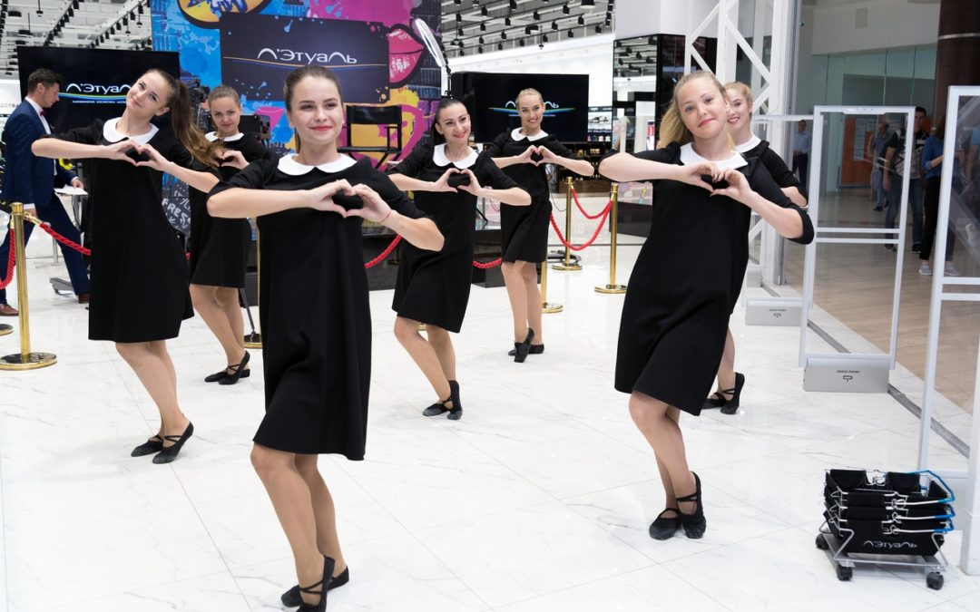 ART VISION НА ОТКРЫТИИ Л’ЭТУАЛЬ В СИМФЕРОПОЛЕ